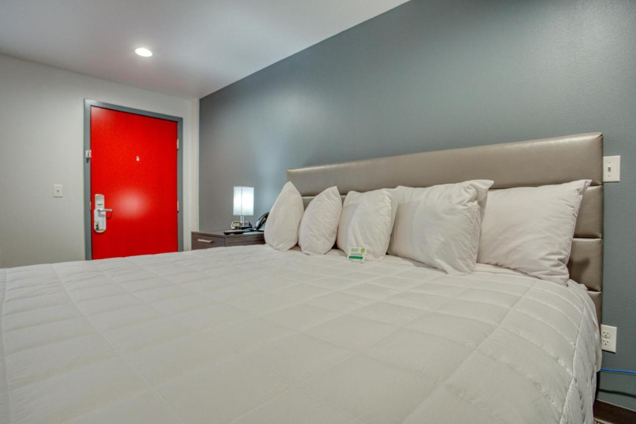 Post Time Hotel Carlsbad
